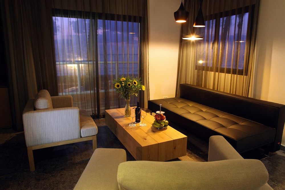 Hotel Jacob Sea Life Nahariya Extérieur photo
