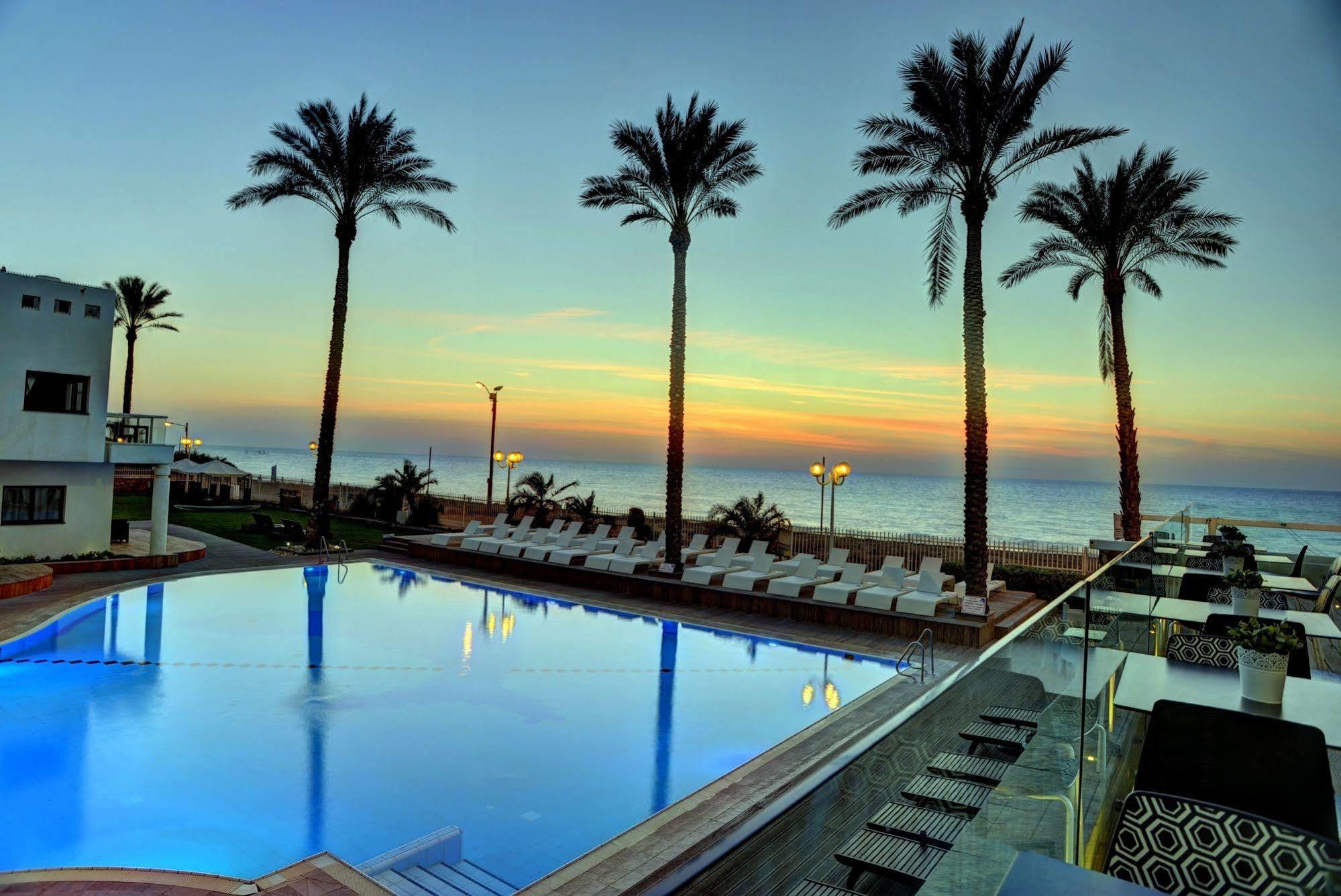 Hotel Jacob Sea Life Nahariya Extérieur photo